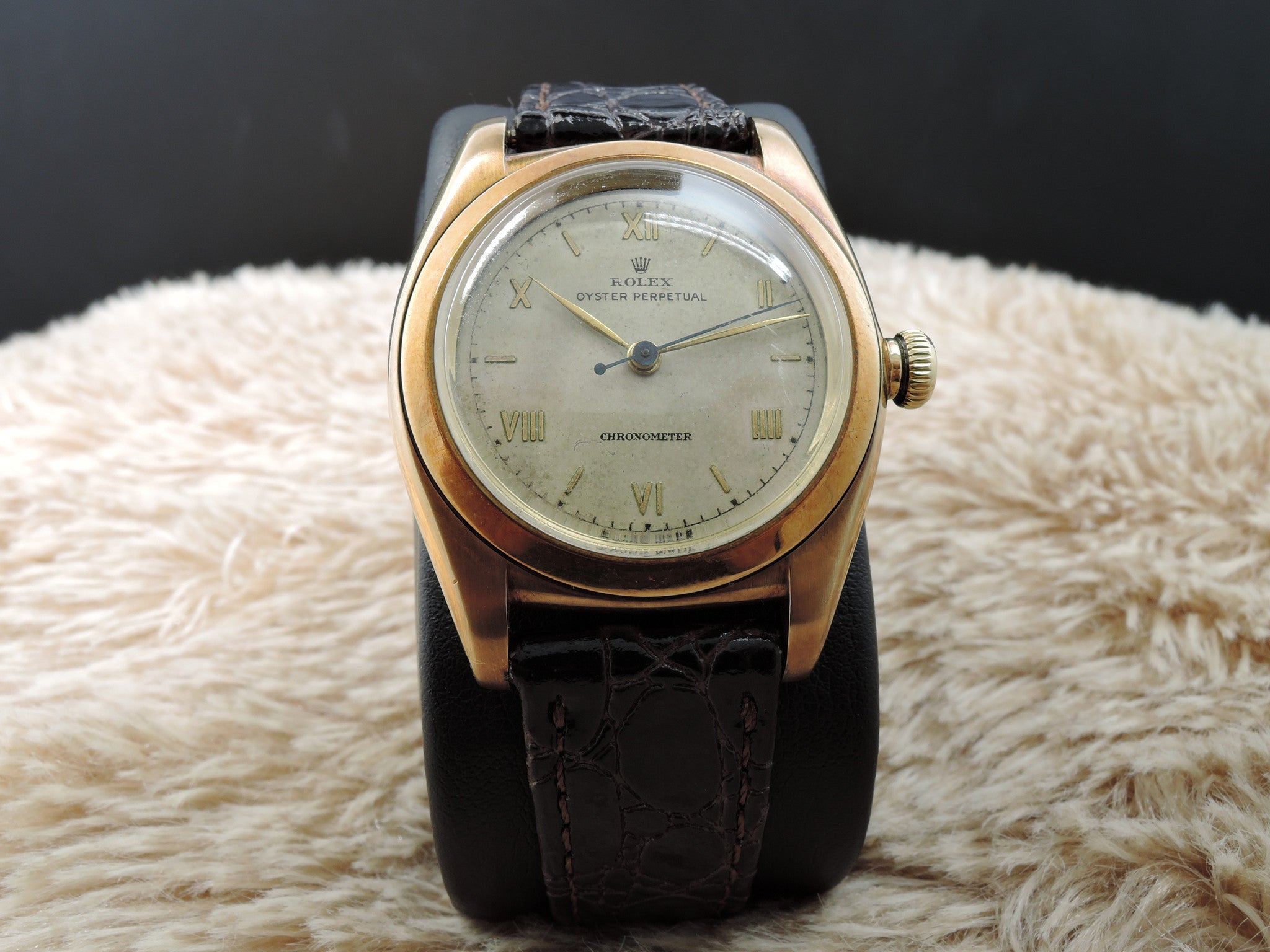 1947 Rolex BUBBLEBACK 3131 14K YG with White Roman Numeral Dial | Alex ...