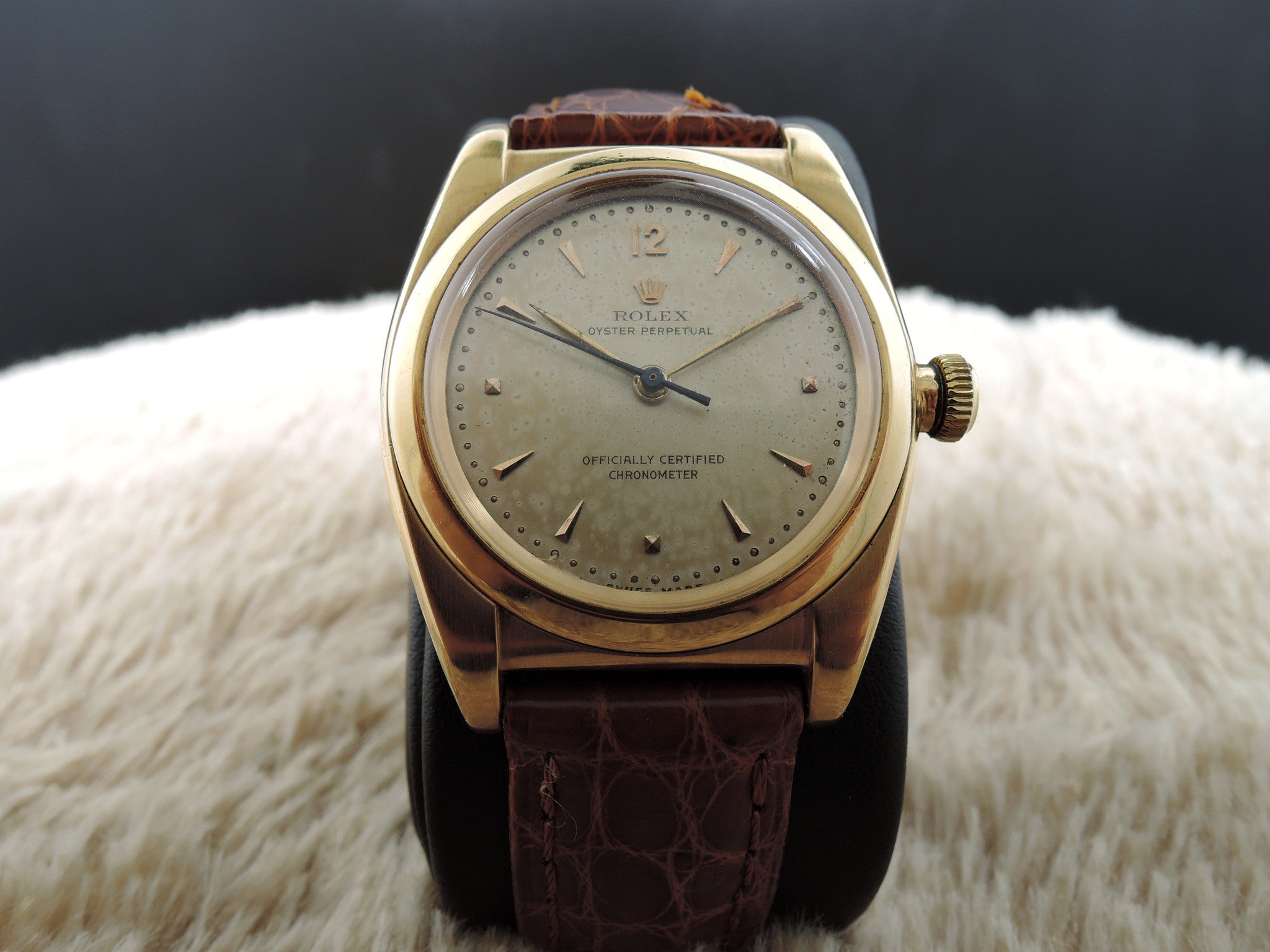 1940 Rolex BUBBLEBACK 3131 18K YG with Patina Dot Markers Dial | Alex ...
