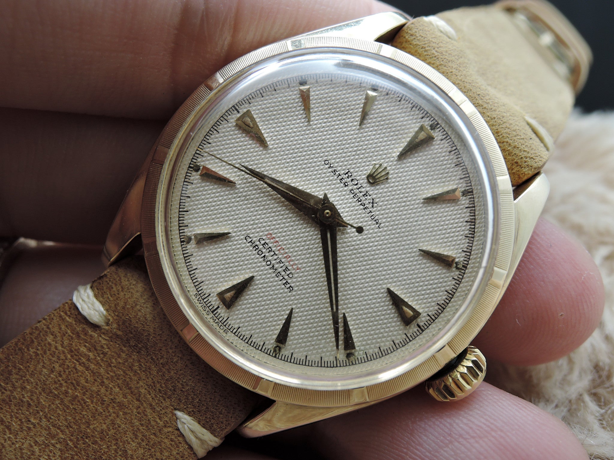 1953 Rolex OYSTER PERPETUAL 6085 14K YG with Honeycomb Red 