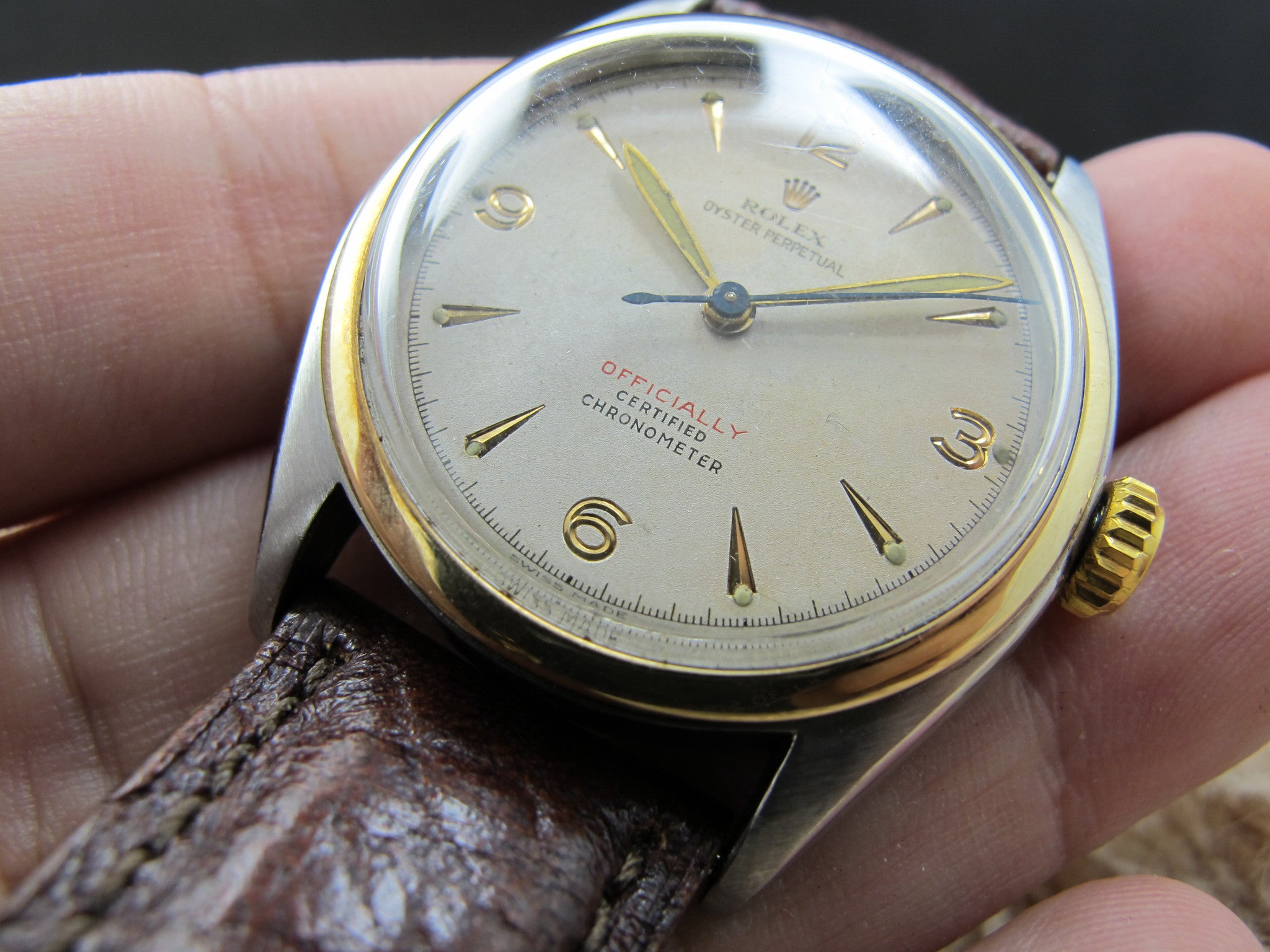 1952 Rolex OYSTER PERPETUAL 6084 Semi-Bubbleback with Red 