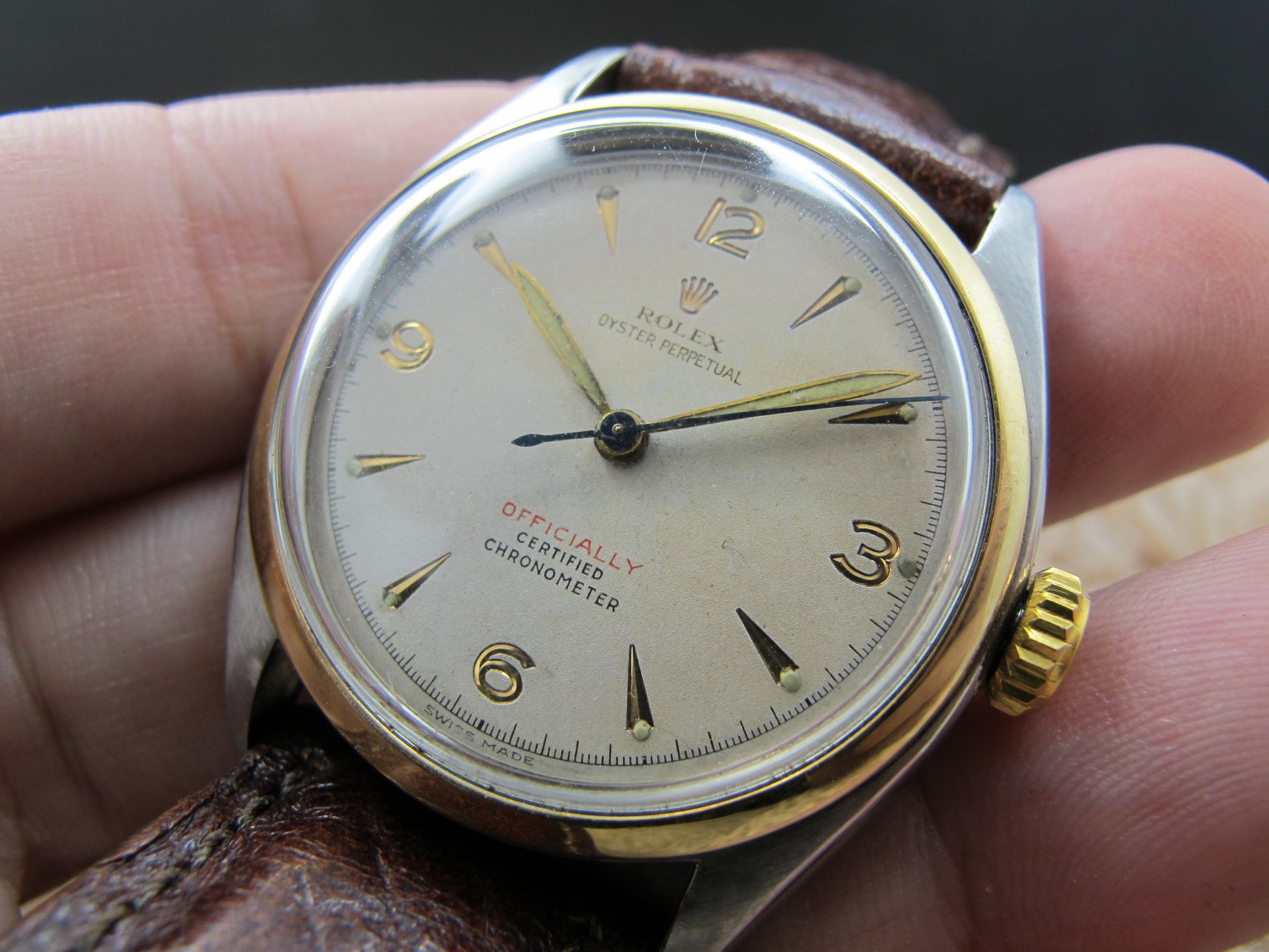 1952 Rolex OYSTER PERPETUAL 6084 Semi-Bubbleback with Red 