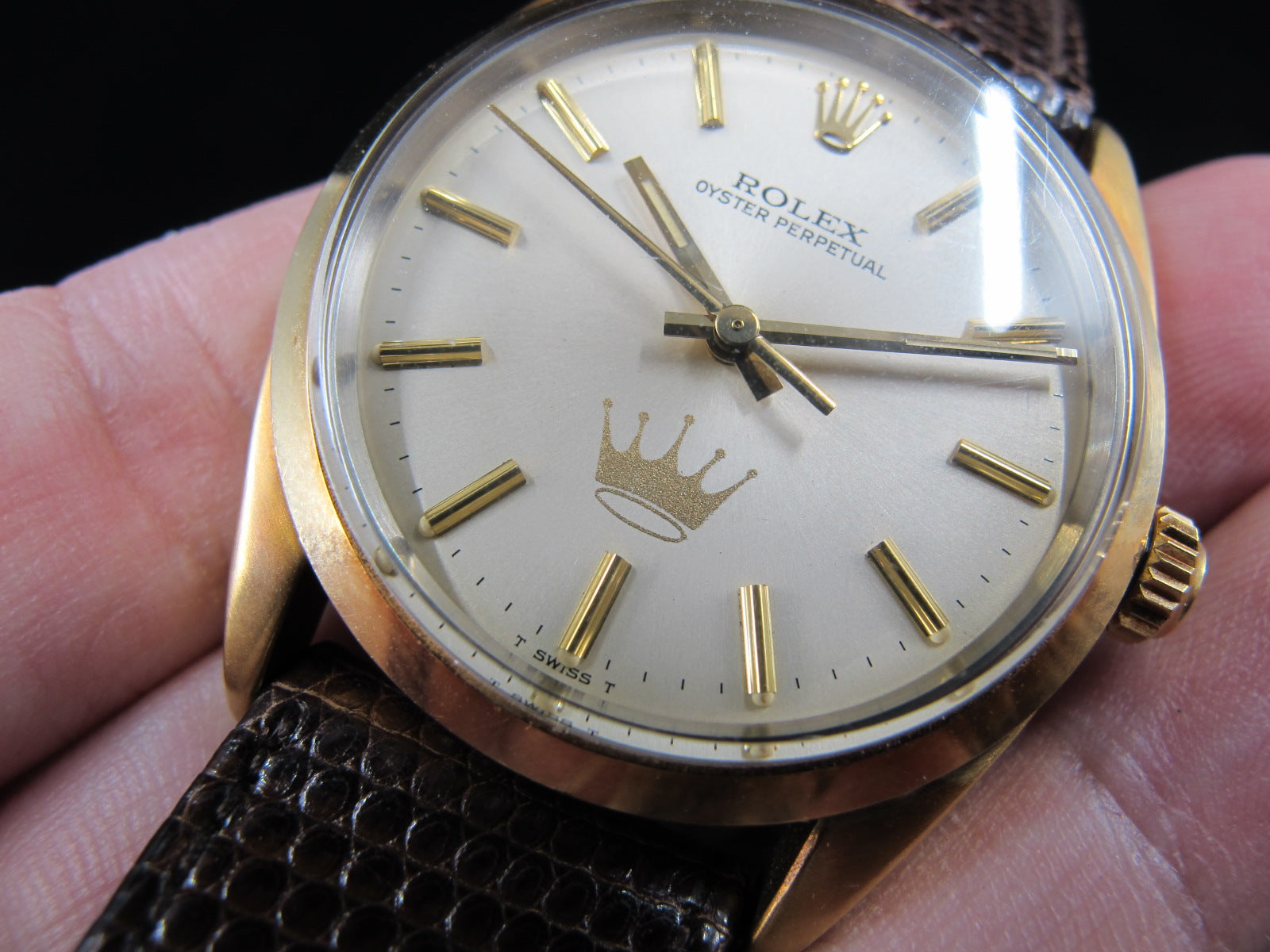 [1985] Rolex OYSTER PERPETUAL 1024 Gold Shell with Original Silver Dia ...