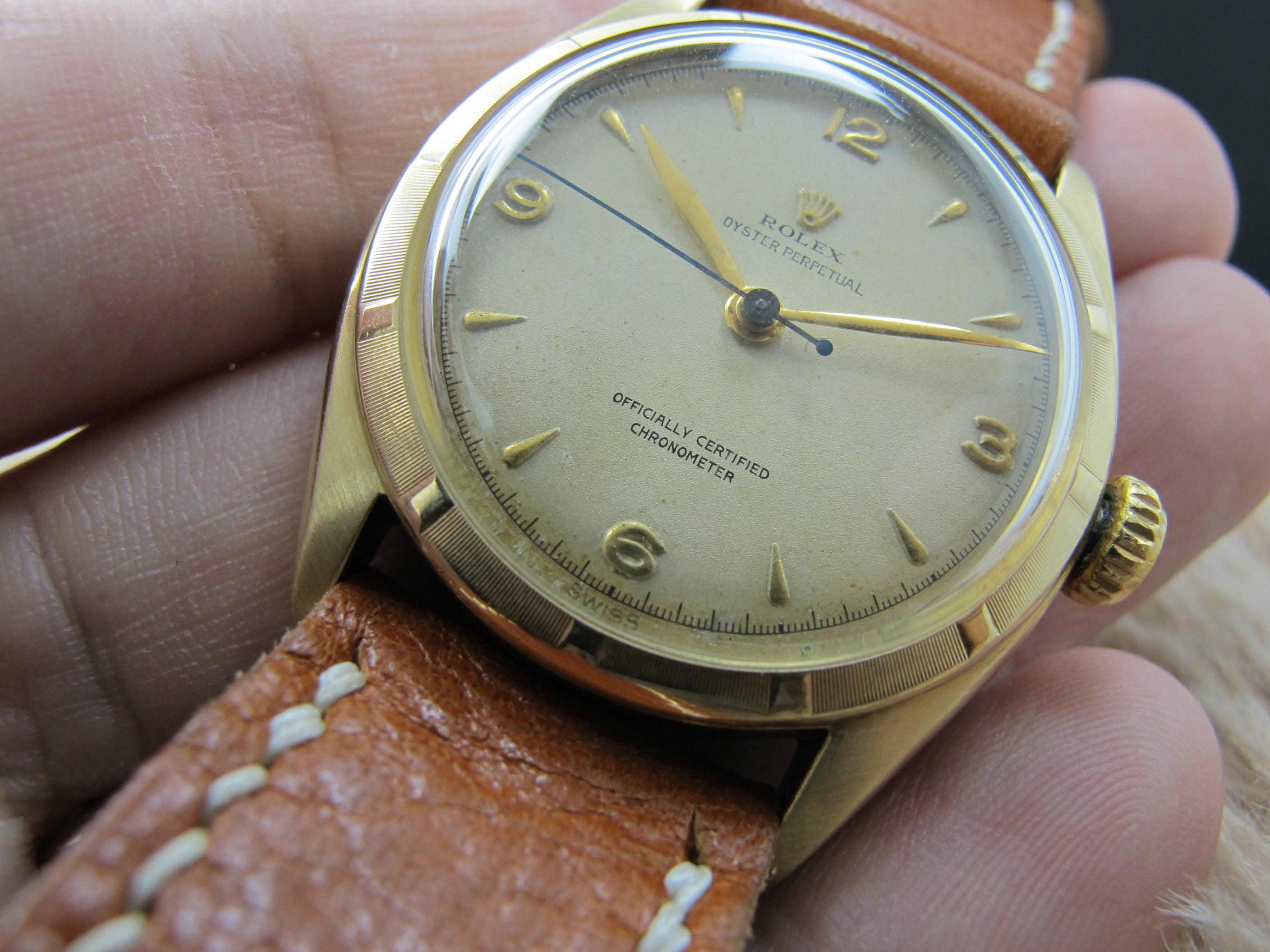 1952 Rolex SEMI BUBBLEBACK 6085 14K Yellow Gold with Gilt Dial | Alex ...