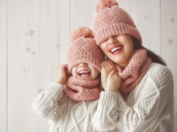 Familie-Mutter-Kind-Winter