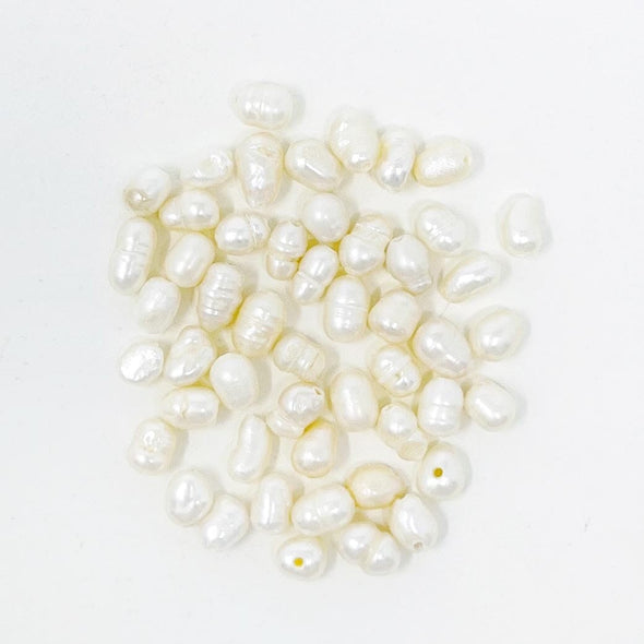 White Snowflake Beads (8 pcs) – The Neon Tea Party