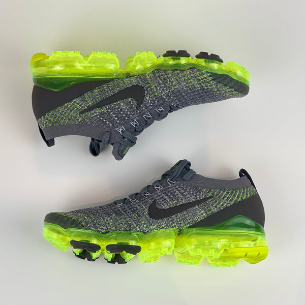 vapormax flyknit 3 gunsmoke volt