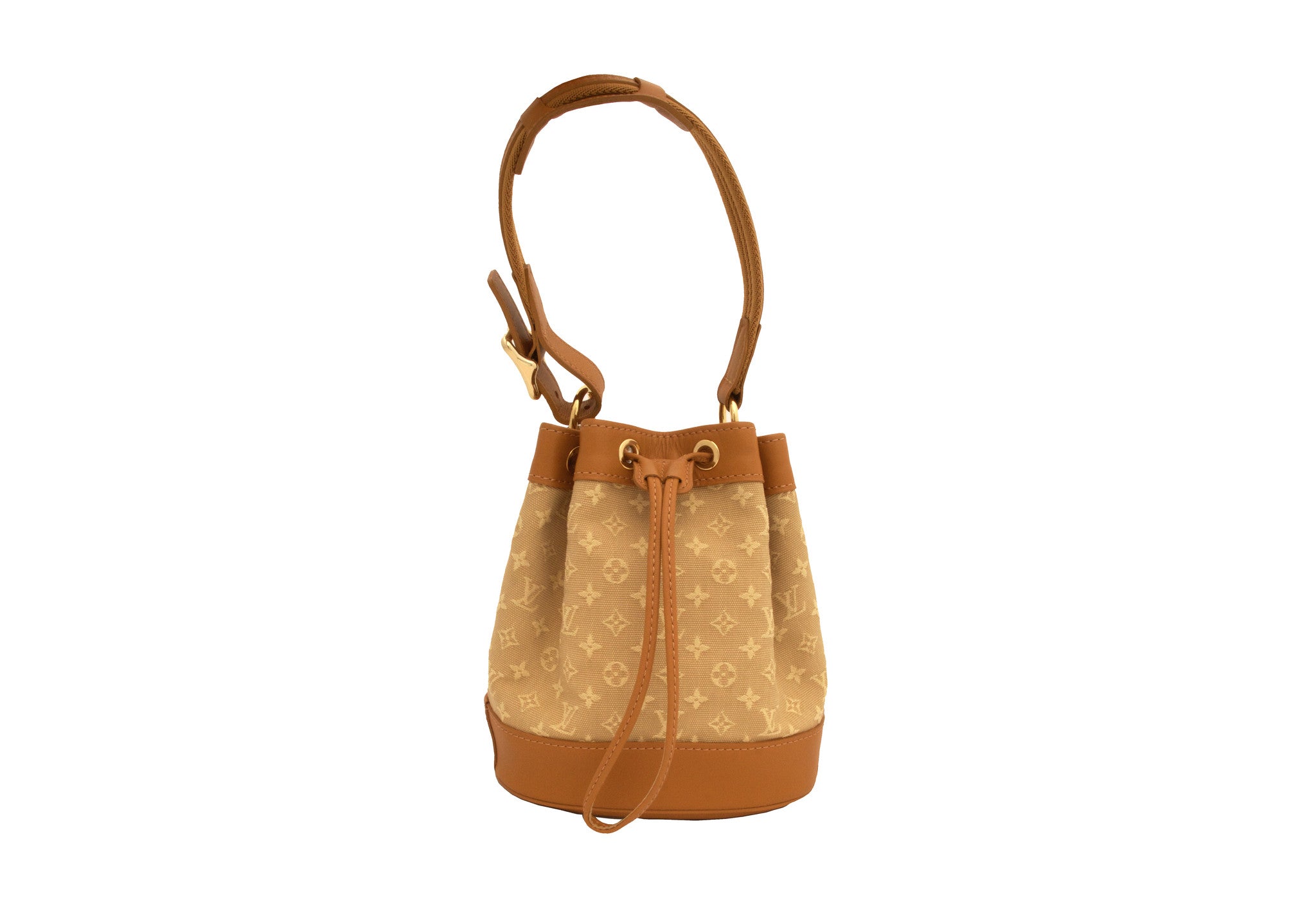 Vintage District: Authentic Designer bags,Celine & Chanel 2.55 bags UK