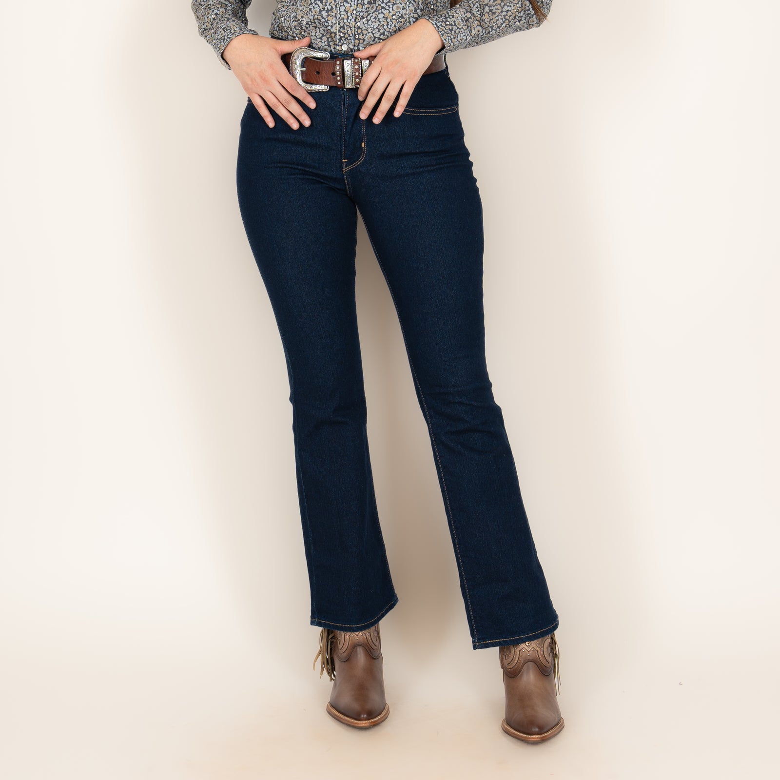 Jeans Wrangler Retro Slim Dama – Botas Chicho