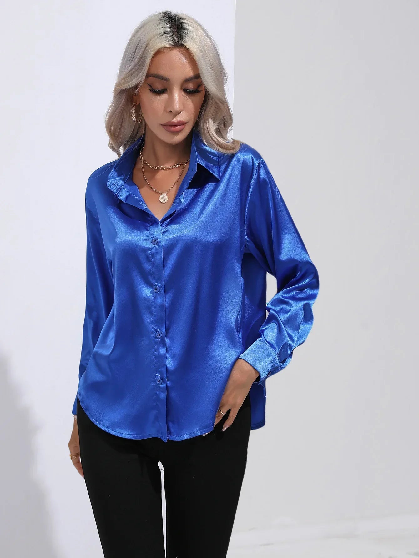 Product Image for Luvik | Elegante Satinbluse Mit V-ausschnitt & Langen Ärmeln, Königsblau / XL