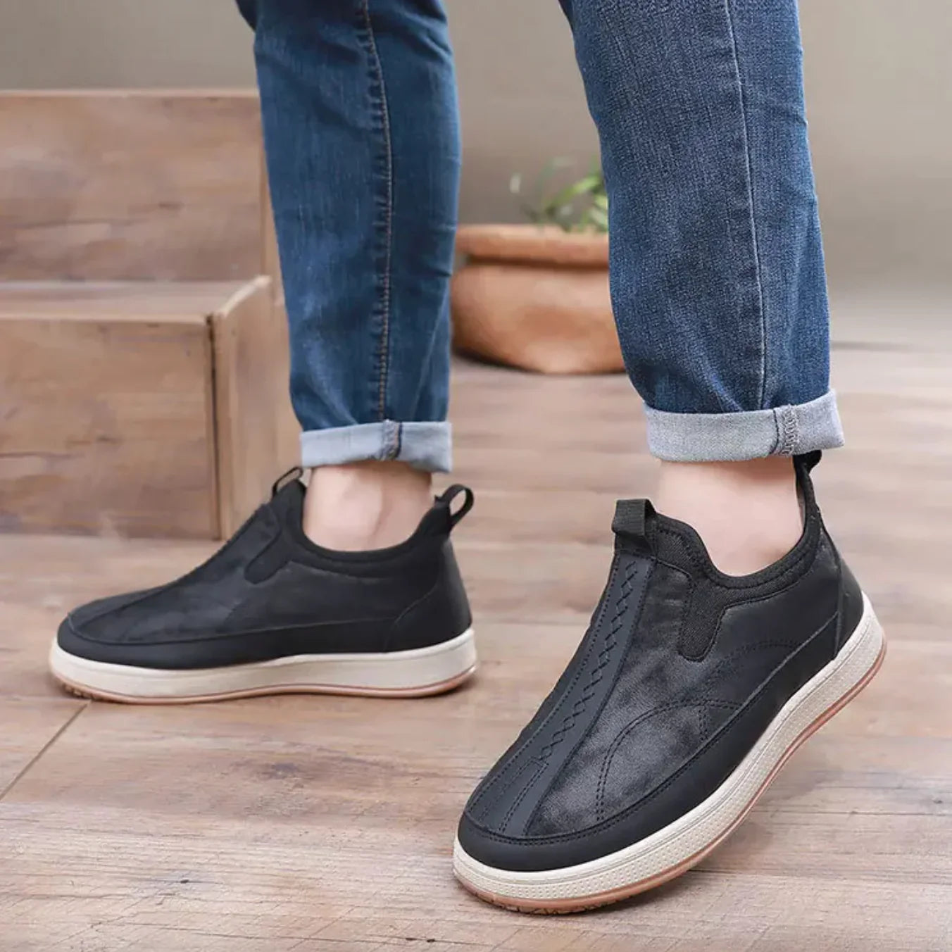 Product Image for Luvik | Lämmin ja rento kenkä miehille, Musta / 41