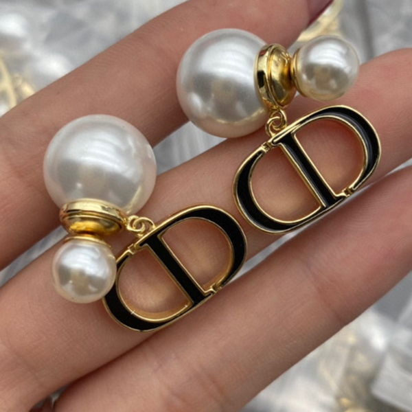 Dior New size pearl CD Vintage earrings earrings earrings women&