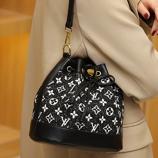 LV Louis Vuitton canvas embroidered lettering drawstring bucket bag shoulder bag crossbody bag