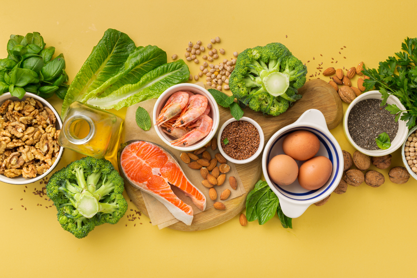 Bilder av grønnsaker, fisk og andre kilder til omega-3 fettsyrer