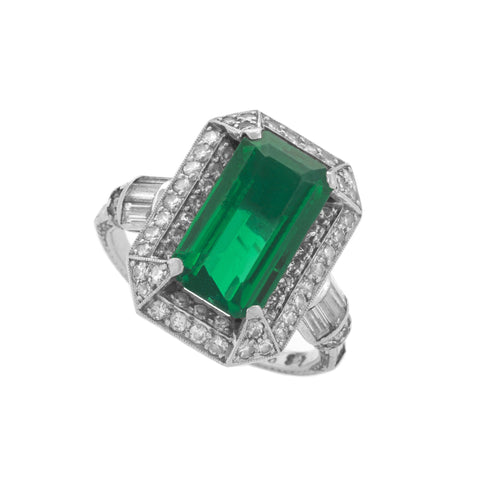 Macklowe Gallery's Art Deco Colombian Emerald and Diamond Ring 