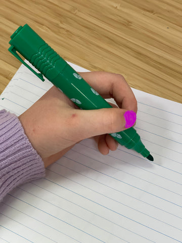 Handwriting tips for left handers