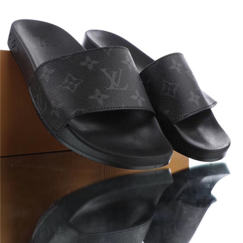 Louis Vuitton LV classic casual home beach sandals for men and women, trendy slippers sandals