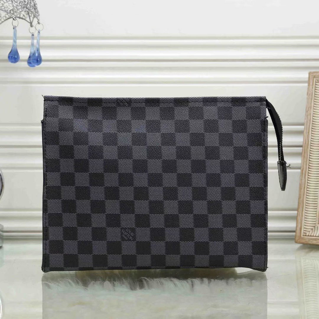 Louis Vuitton LV Classic Check Print Clutch Cosmetic Bag Ladies Fashion Toast Bag Clip Bag