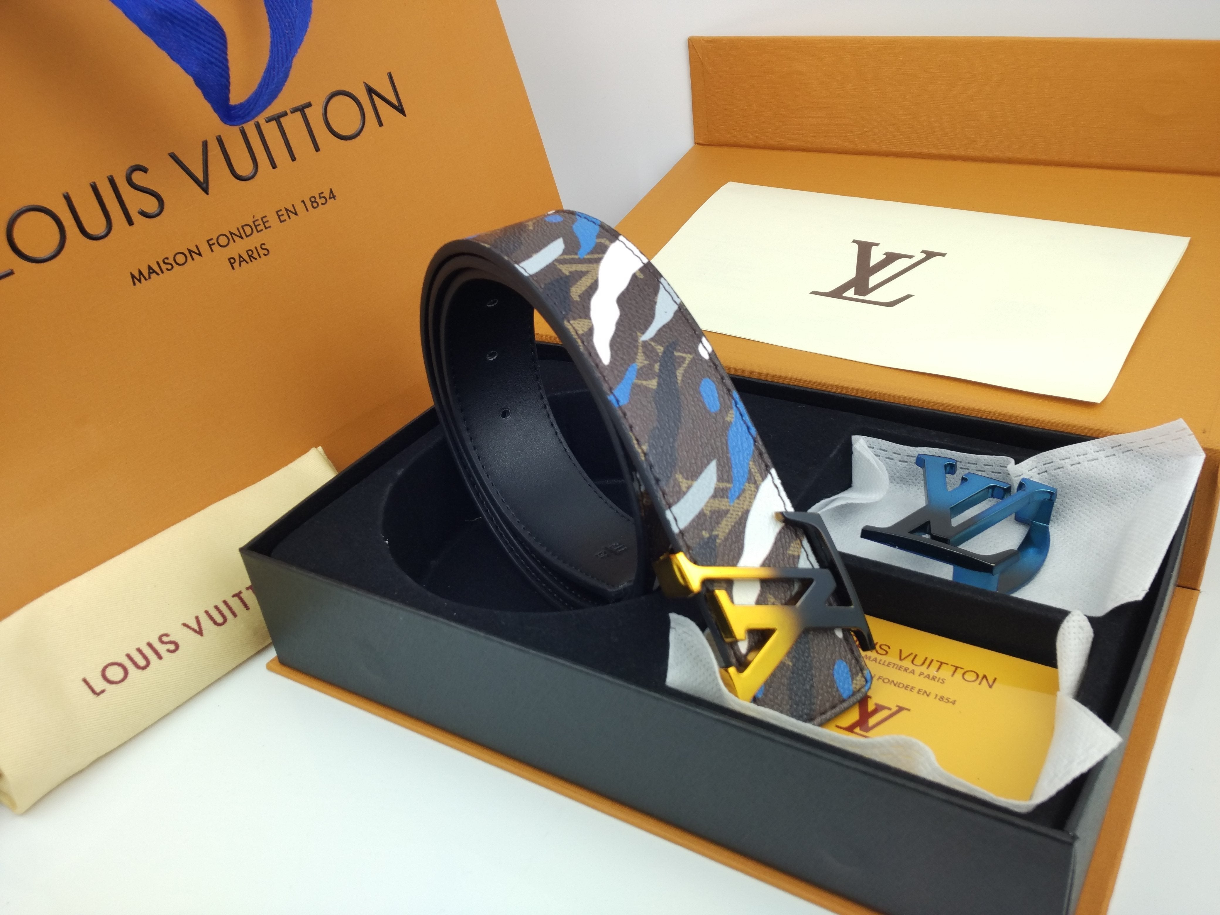 Inseva LV Louis Vuitton Popular Men Woman Smooth Buckle Belt Leather Belt(2 Color Buckle)