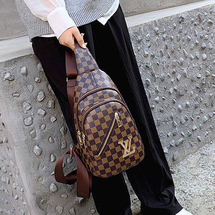 Louis Vuitton LV zipper belt bag mobile phone bag fashion men and women shoulder messenger bag