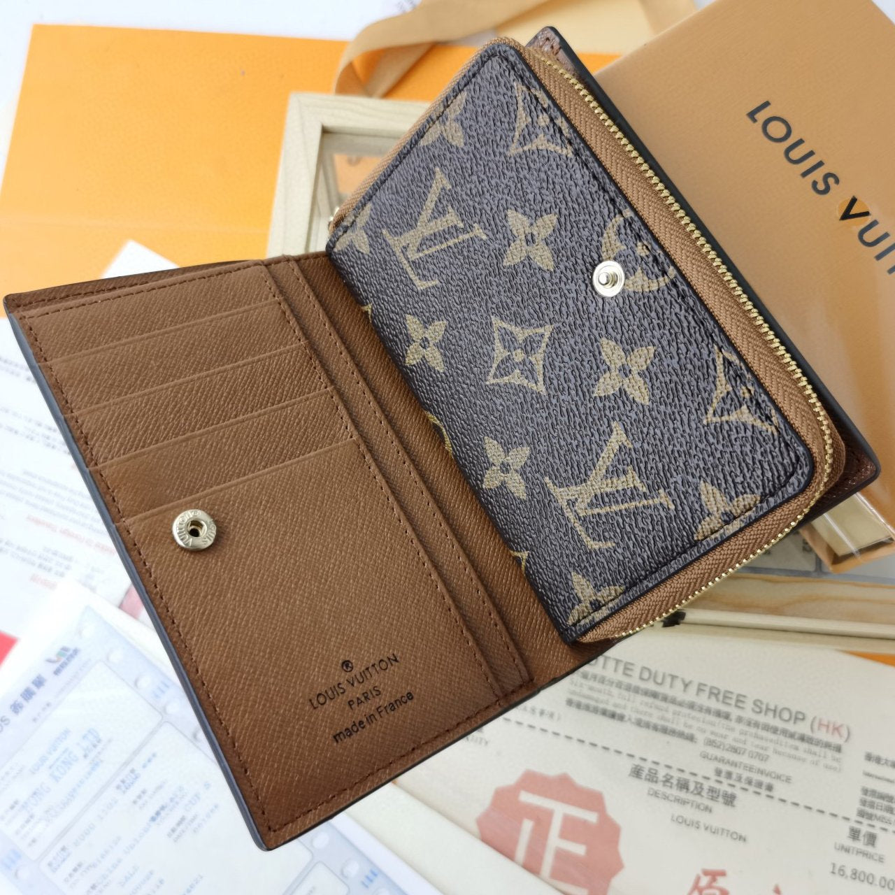 LV Louis Vuitton New Letter Print Two-Layer Flip Wallet Card Cas