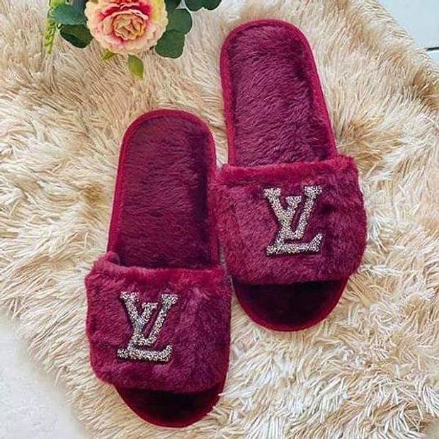 LV Louis Vuitton Women's Diamond Letter Slippers Shoes from inseva