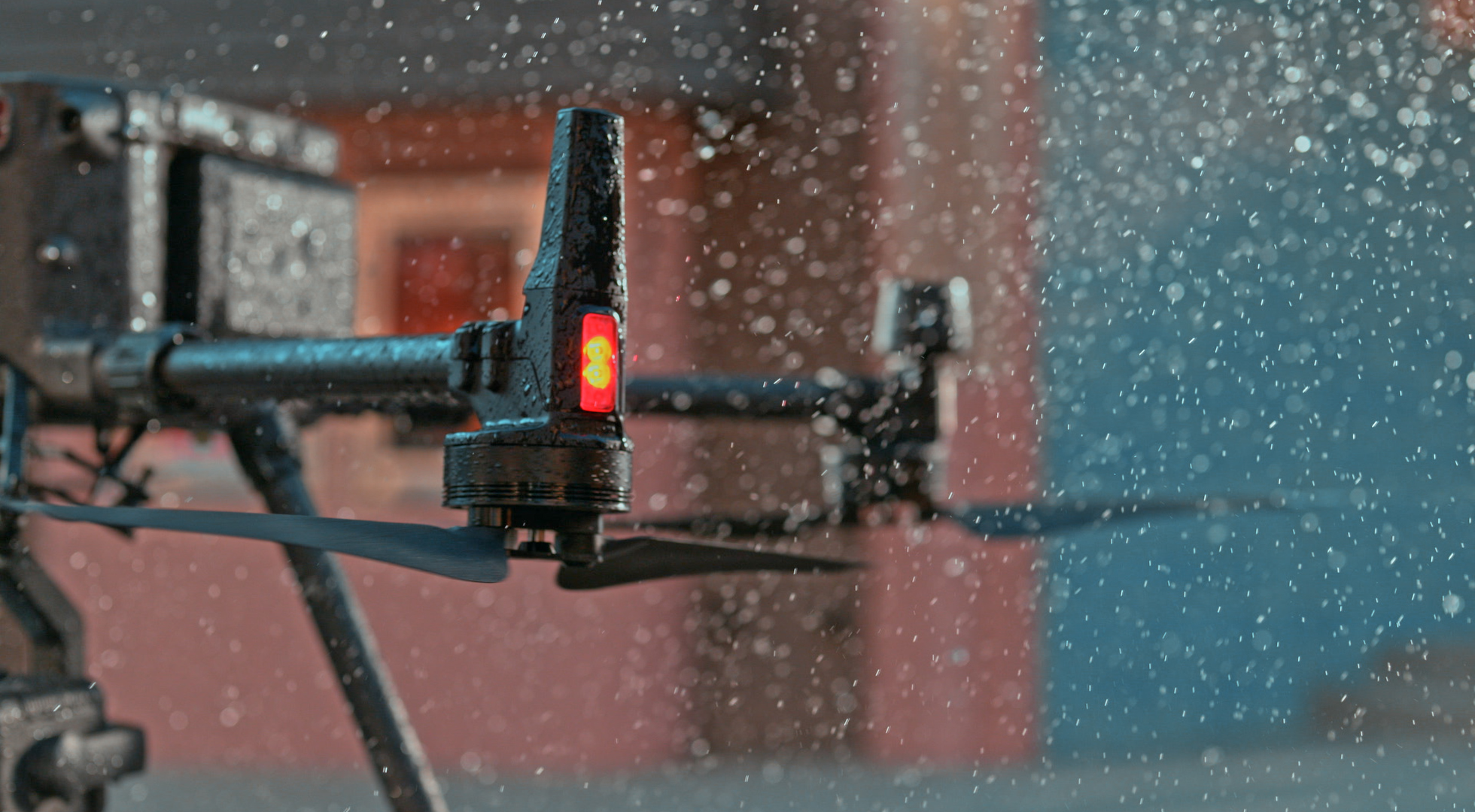 DJI M300 RTK can fly in the rain.