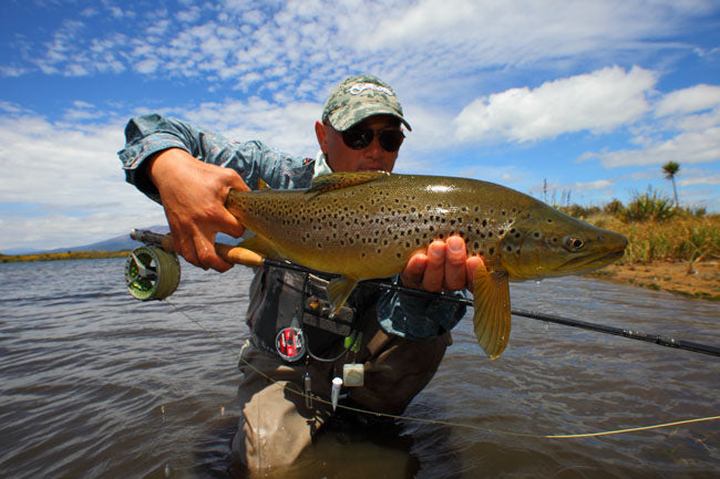 simon chu fly fishing, taupo trout fishing guides, where to fish in taupo, best places for fly fishing near taupo