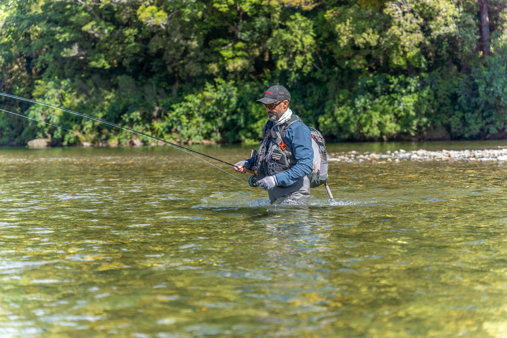 https://cdn.shopify.com/s/files/1/0480/3176/0543/files/simms-2022-g3-waders-fly-fishing-nz_1024x1024.jpg?v=1645132871