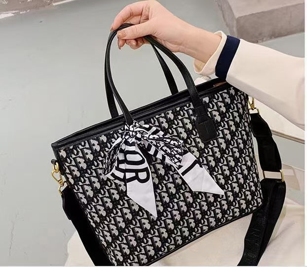 Fendi Dior Louis Vuitton LV Ladies'handbag chain bag