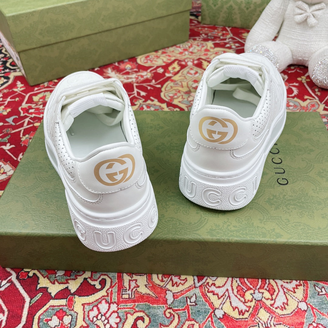 GG lovers' small white shoes and casual sports shoes
