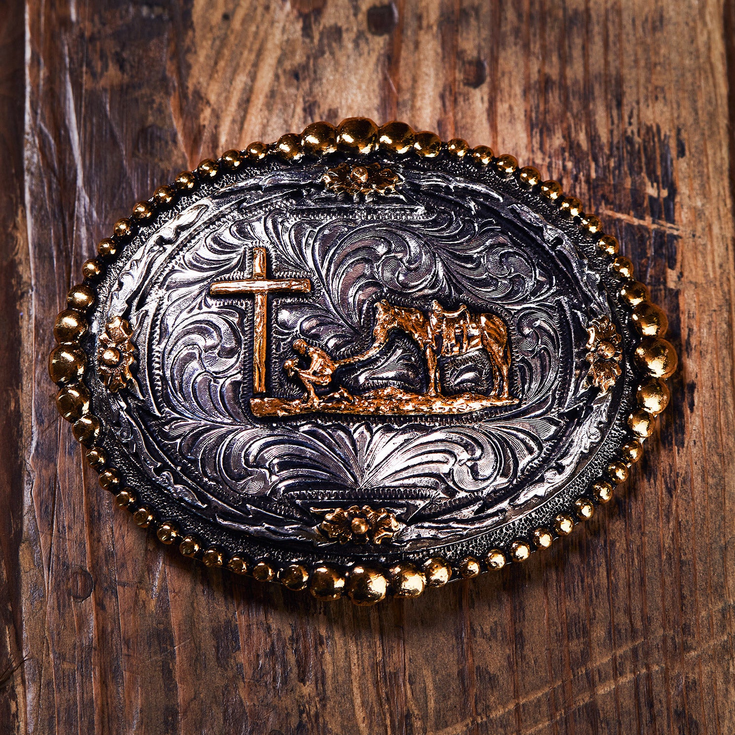 AndWest Men's Silver and Gold Scalloped Rodeo Bull Riding Etched Belt Buckle