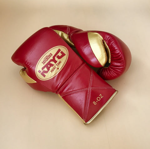 thai boxing fight gloves
