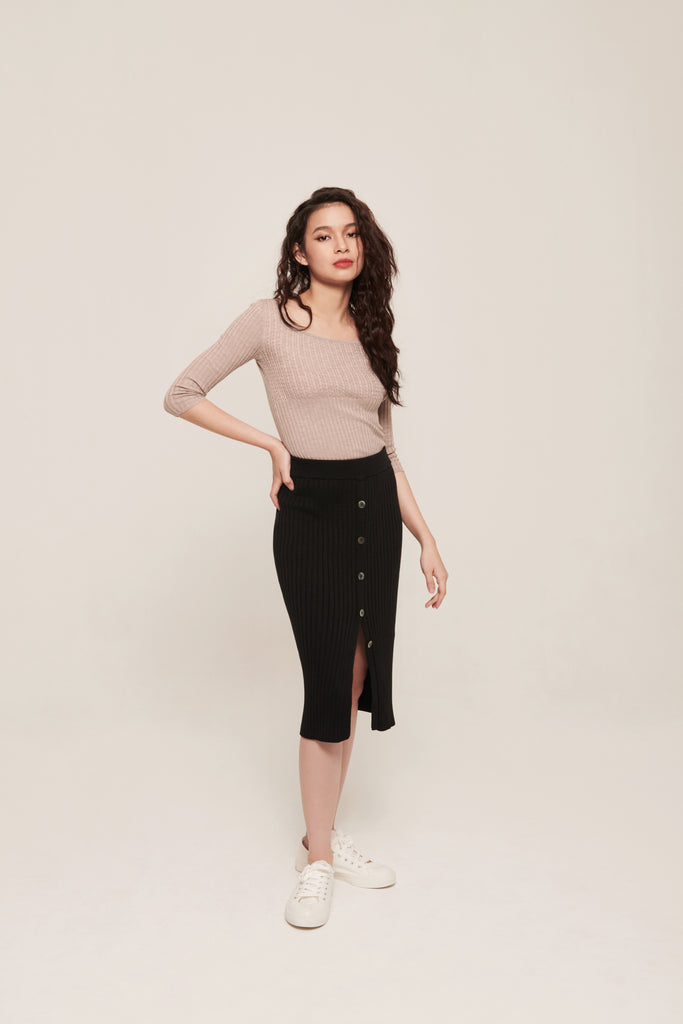 hello ronron | Agnes Top | Scoop neck cable ribbed knit top