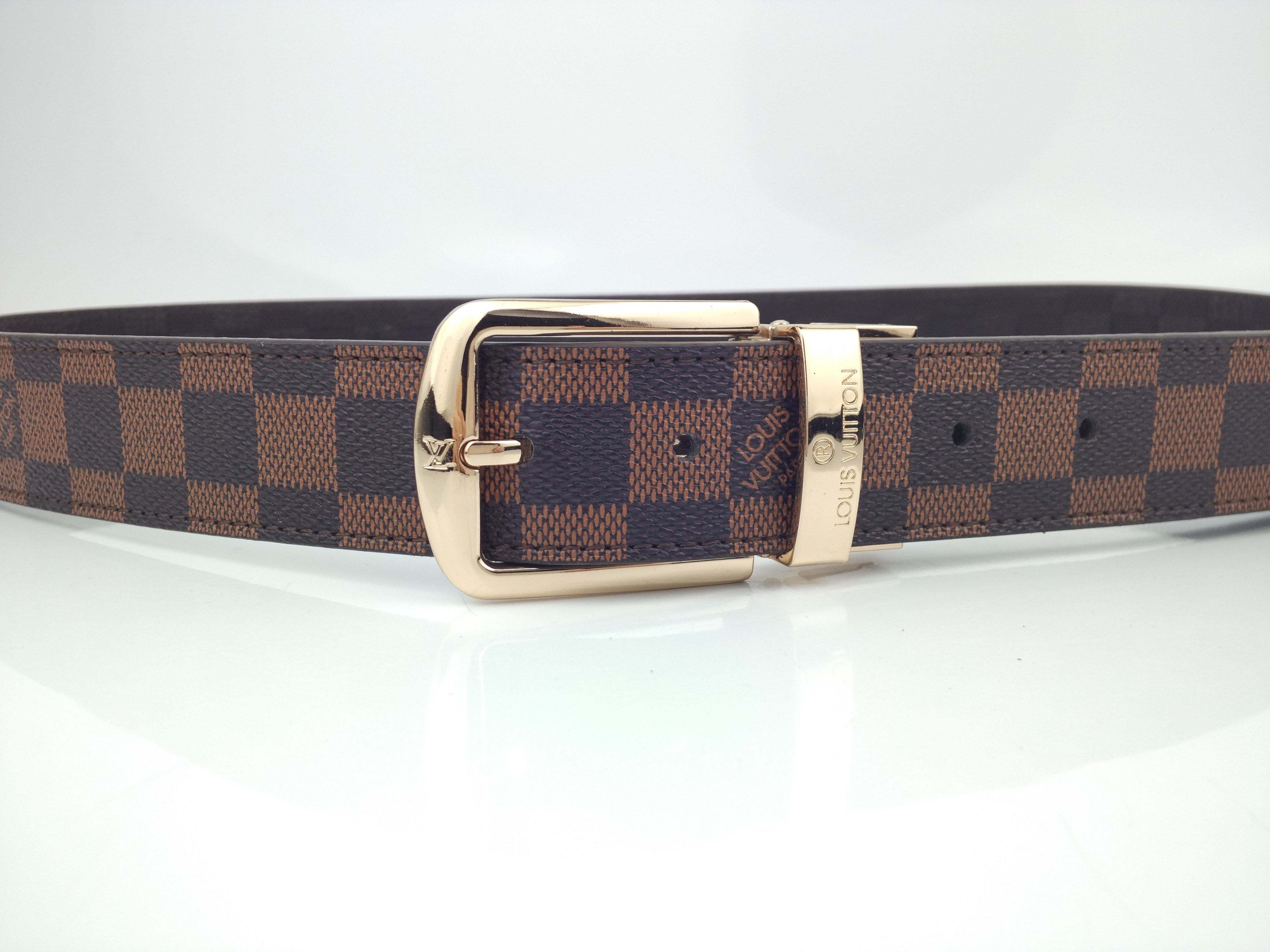 Louis Vuitton Classic gold buckle checked belt for men and women