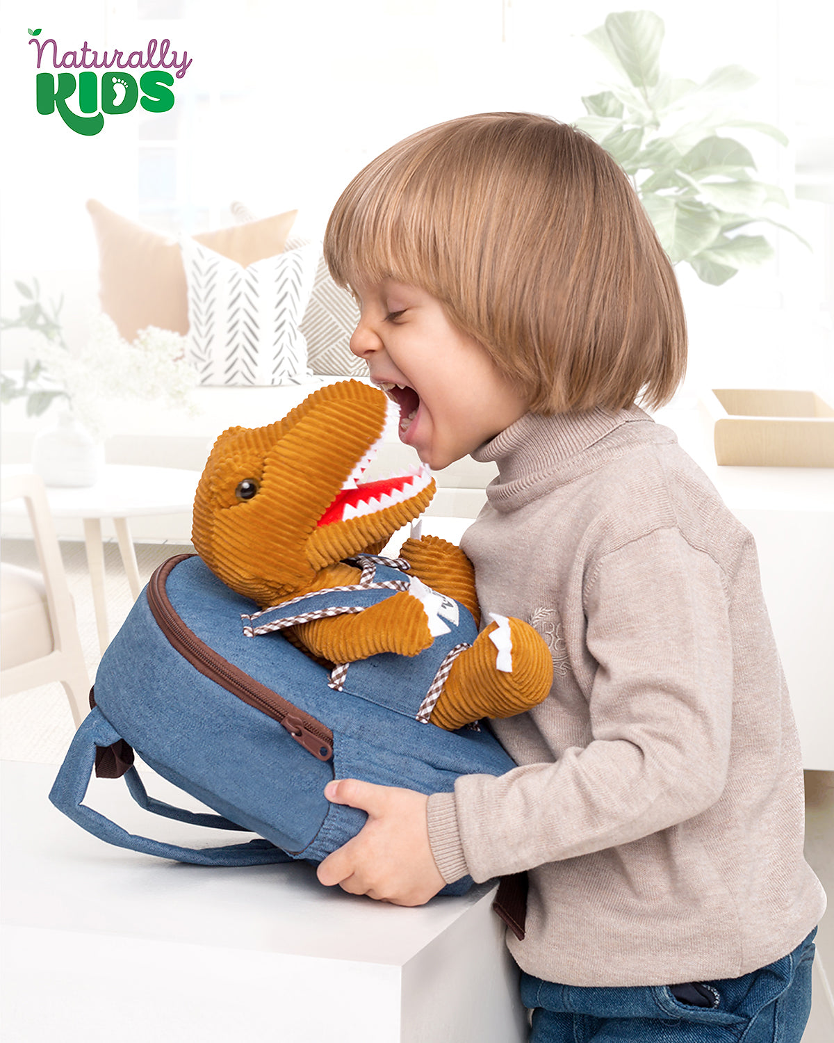 Naturally KIDS Small Dinosaur Backpack - Dinosaur Toys for Kids 3-5 - Toddler  Backpack for Boy Girl w Stuffed Animal - Gifts for 3 Year Old Boy - w  Pockets & Reflective