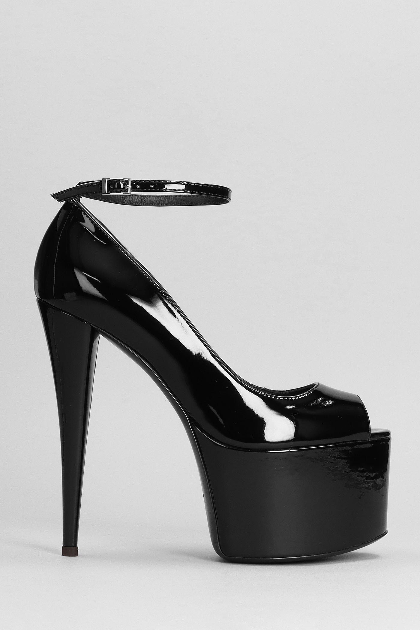 Giuseppe Zanotti - Gz Aida Pumps in black patent leather