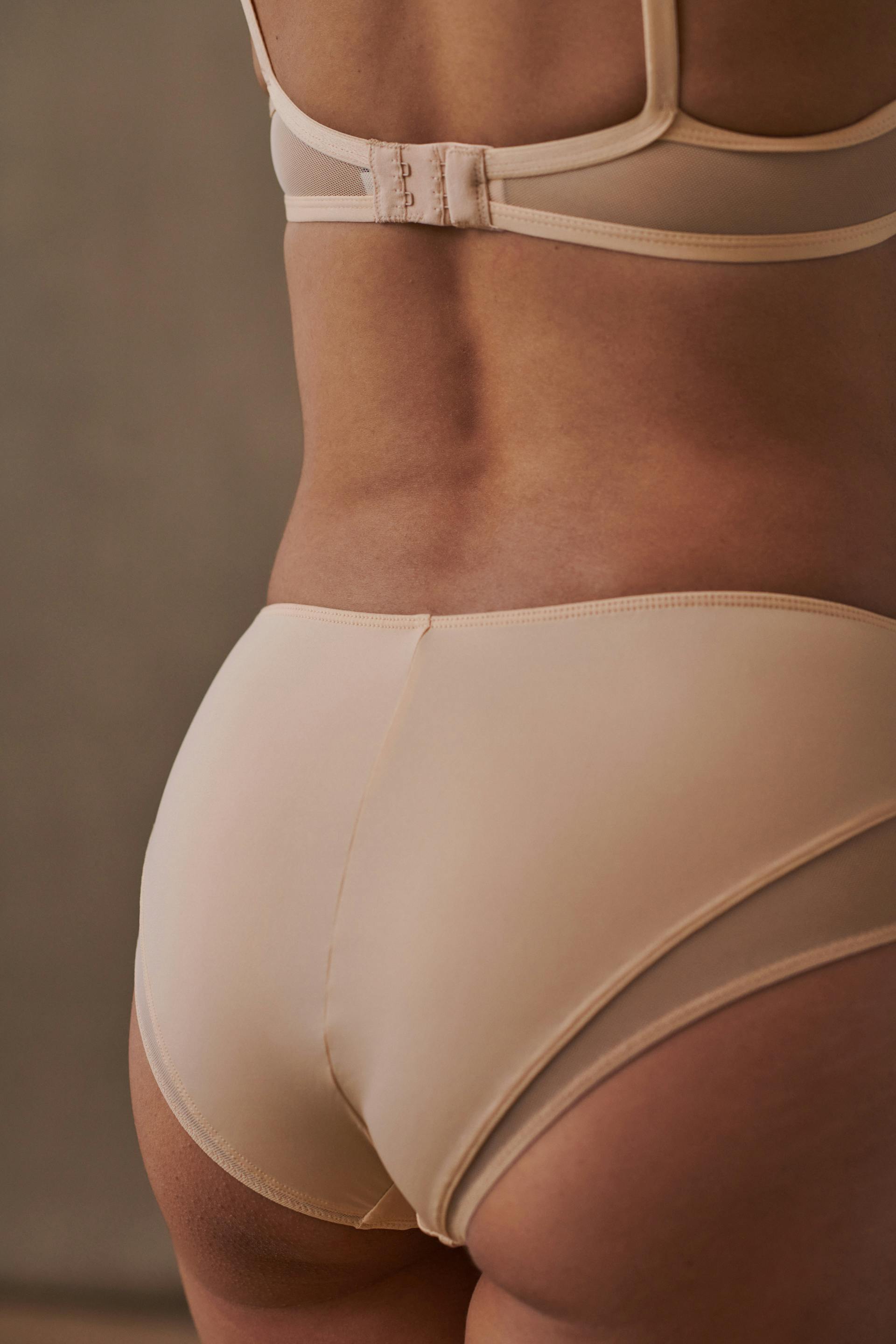 Ysé Culotte mi-haute Histoire de femmes Beige clair