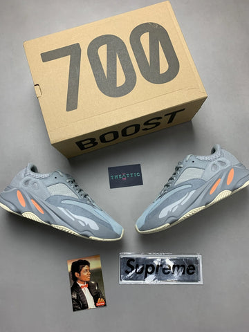 Authentische Yeezy Boost 700 Trägheit