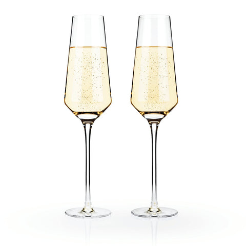 https://cdn.shopify.com/s/files/1/0481/3855/1446/products/So-Chic-Crystal-Champagne-Flutes_large.jpg?v=1659626716