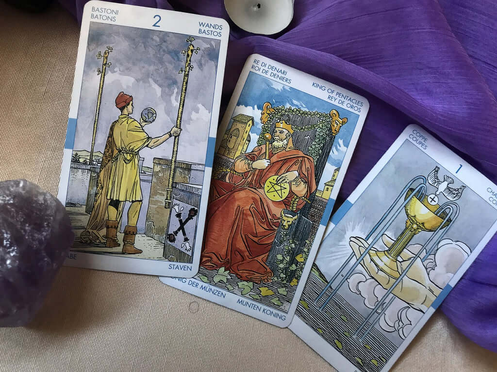 Are Angel Cards Similar To Tarot Cards