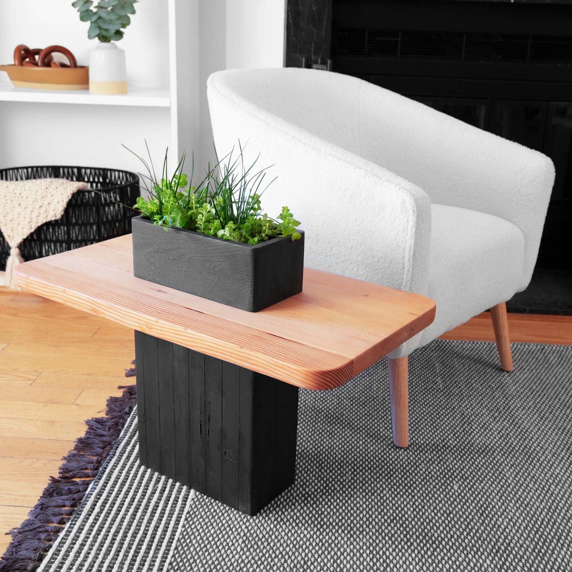 Formr VegeTABLE side table