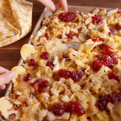 Thanksgiving Recipes With A Crunch - Friendsgiving Nachos - Delish