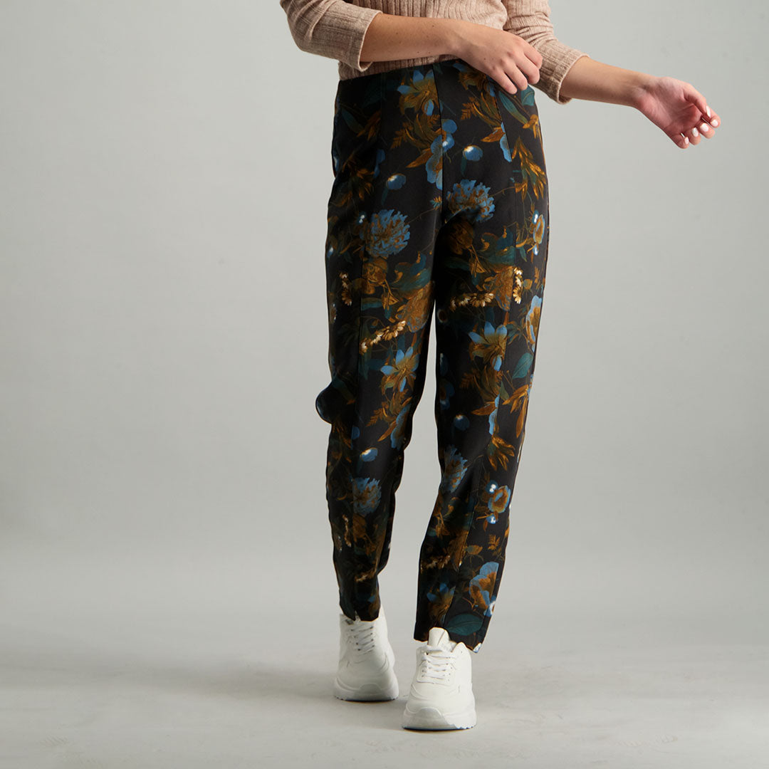 Floral Pants - Fashion Fusion 229.99 Fashion Fusion