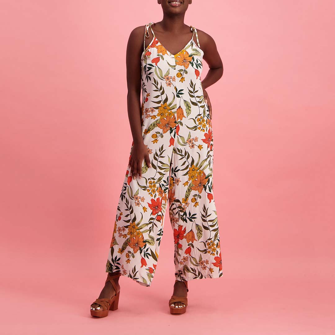 Floral Printed Strappy jumpsuit - Fashion Fusion 89.00 Fashion Fusion