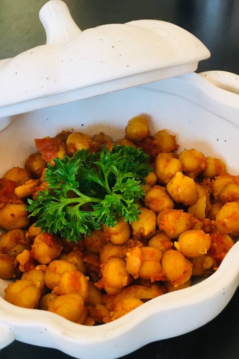 Simple Chickpea Curry with Garlic Ghee