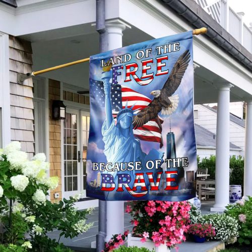 garden flag land of the free because of the brave