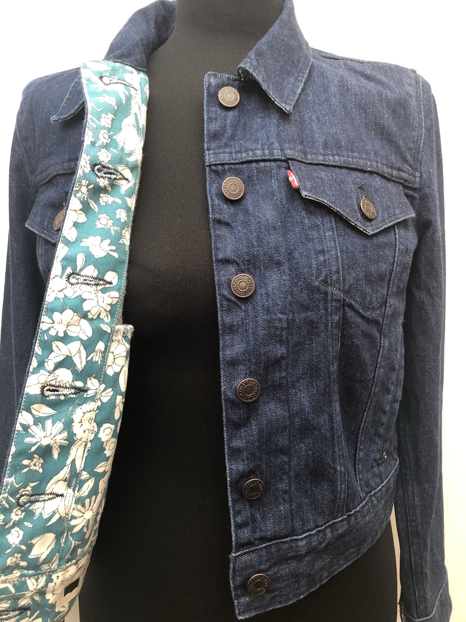 Vintage Levis Strauss Limited Editon Denim Jacket - Size 10 - Womens  Vintage Clothing - Urban Village – UrbanVillageVintage