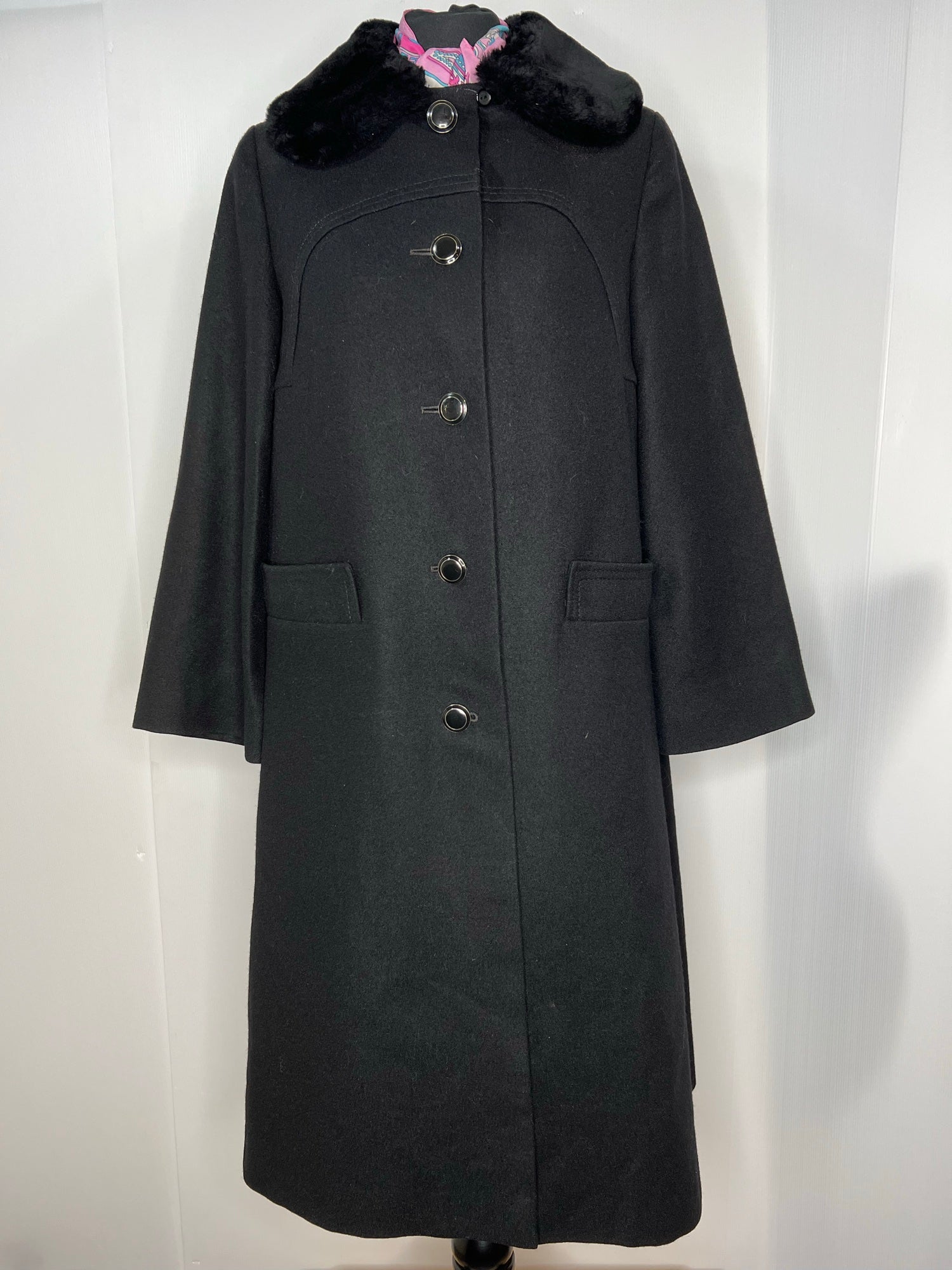 Vintage 1960s Coat with Sheepskin Collar in Black by Windsmoor - Size ...