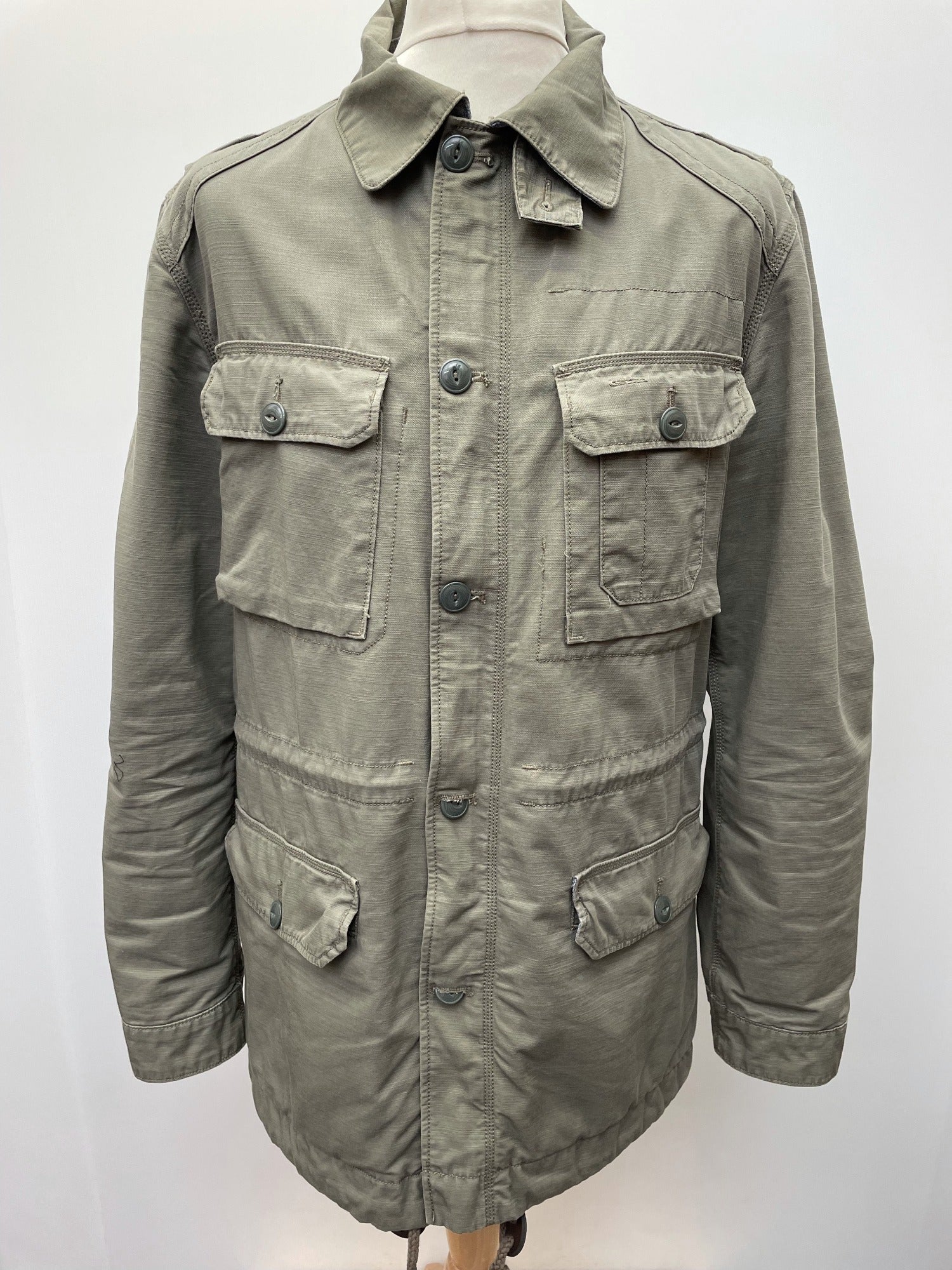 Levis Lightweight Military Style Jacket - Size L - Urban Village Vintage –  UrbanVillageVintage