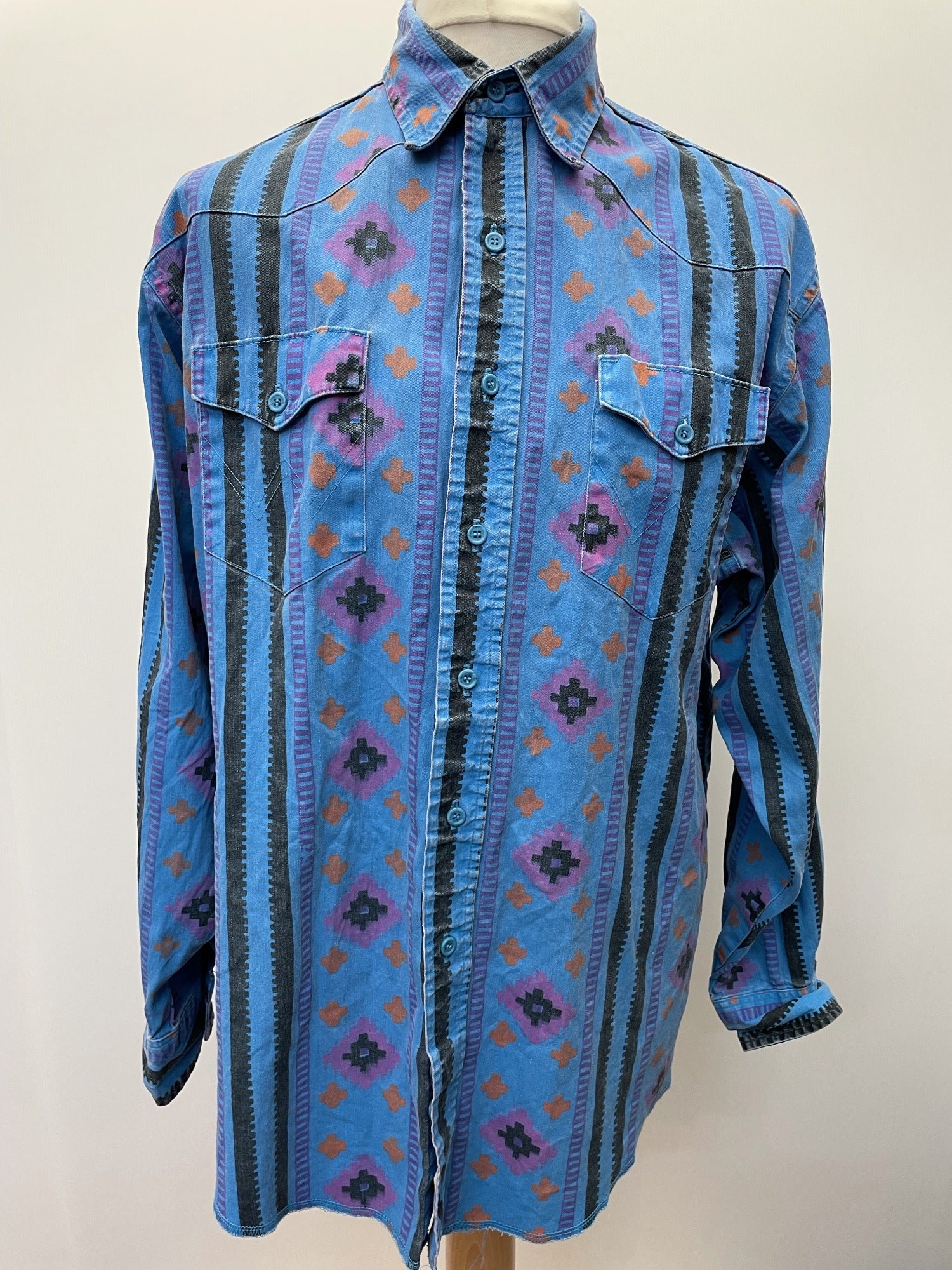 Vintage Wrangler Aztec Shirt - Size XXL - Urban Village Vintage –  UrbanVillageVintage